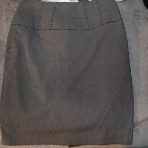 EUC The Limited Lined Pencil Skirt Size 4 Blk & Wh